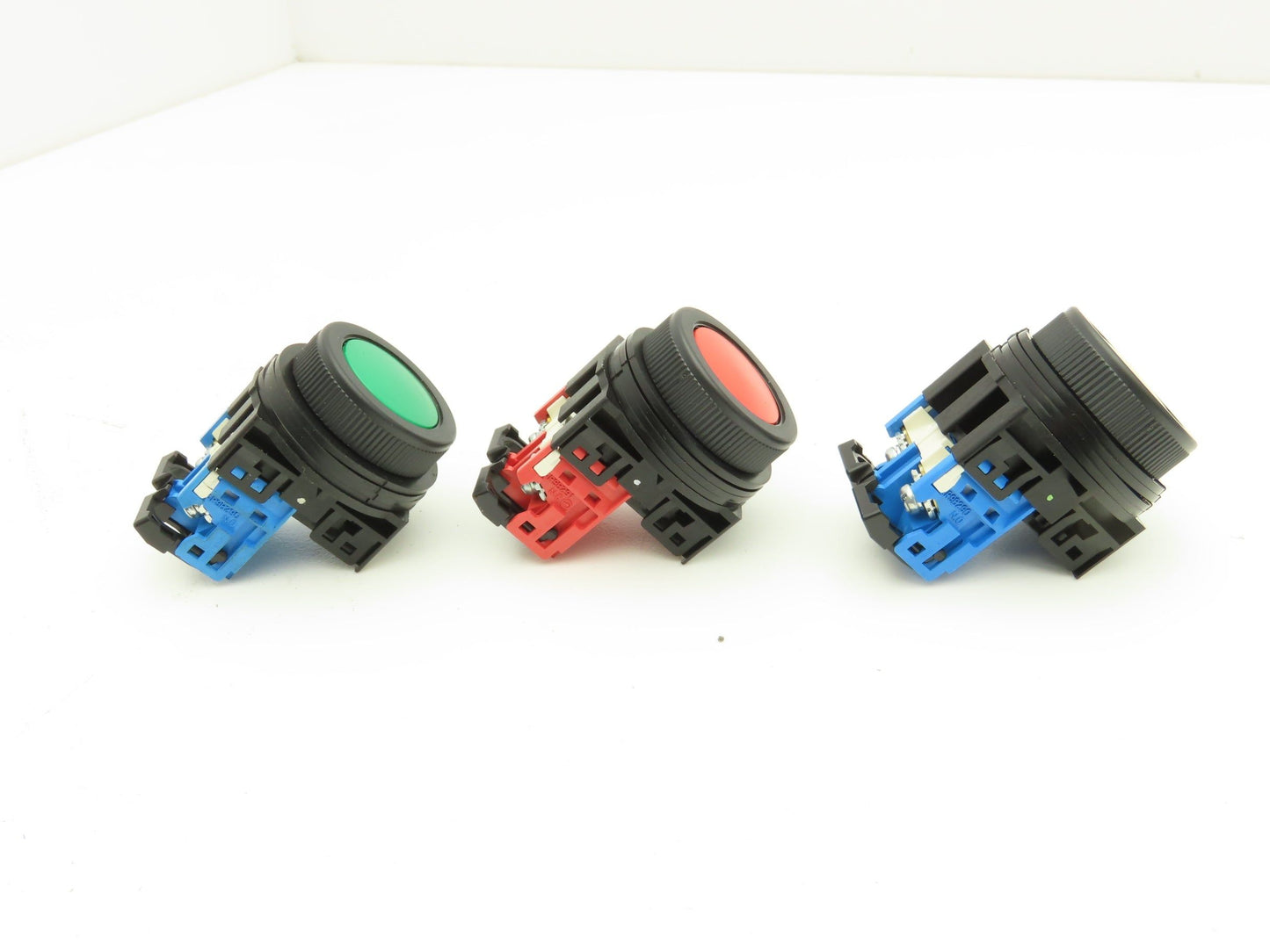 Fuji Electric Pushbutton Switch Red Yellow Green Momentary 30mm 250V 6A Lot of 6