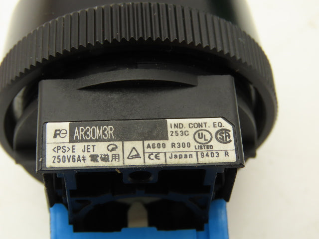 Fuji Electric Pushbutton Switch Large Green 30mm 250V 6A Lot of 5