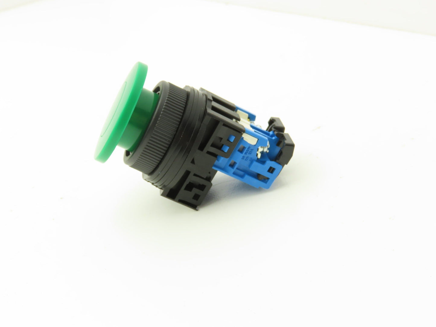 Fuji Electric Pushbutton Switch Mushroom Green 30mm 250V 6A Lot of 3