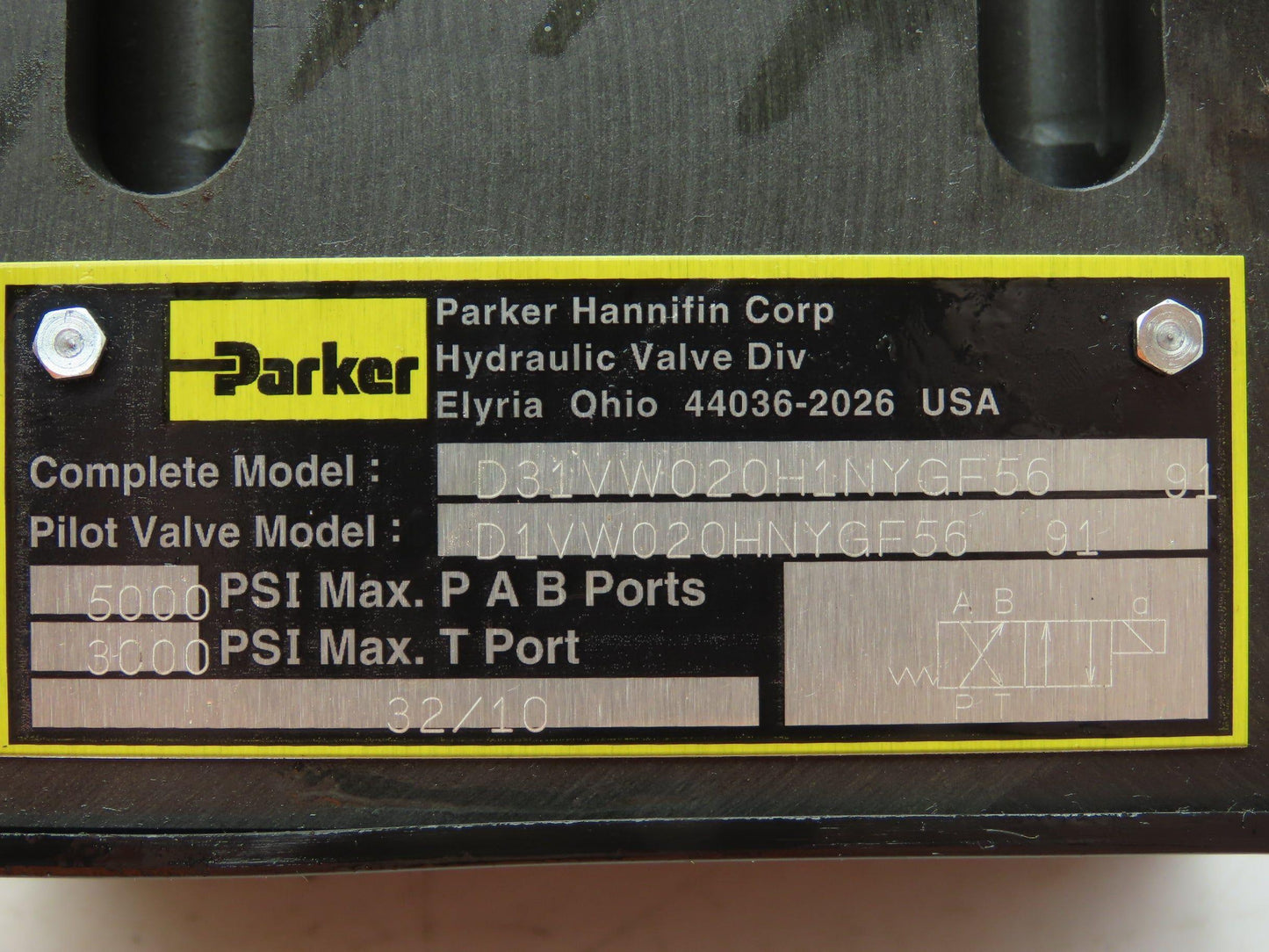 Parker D31VW020H1NYGF56 Pilot Operated Hydraulic Solenoid Valve 5000/3000 PSI
