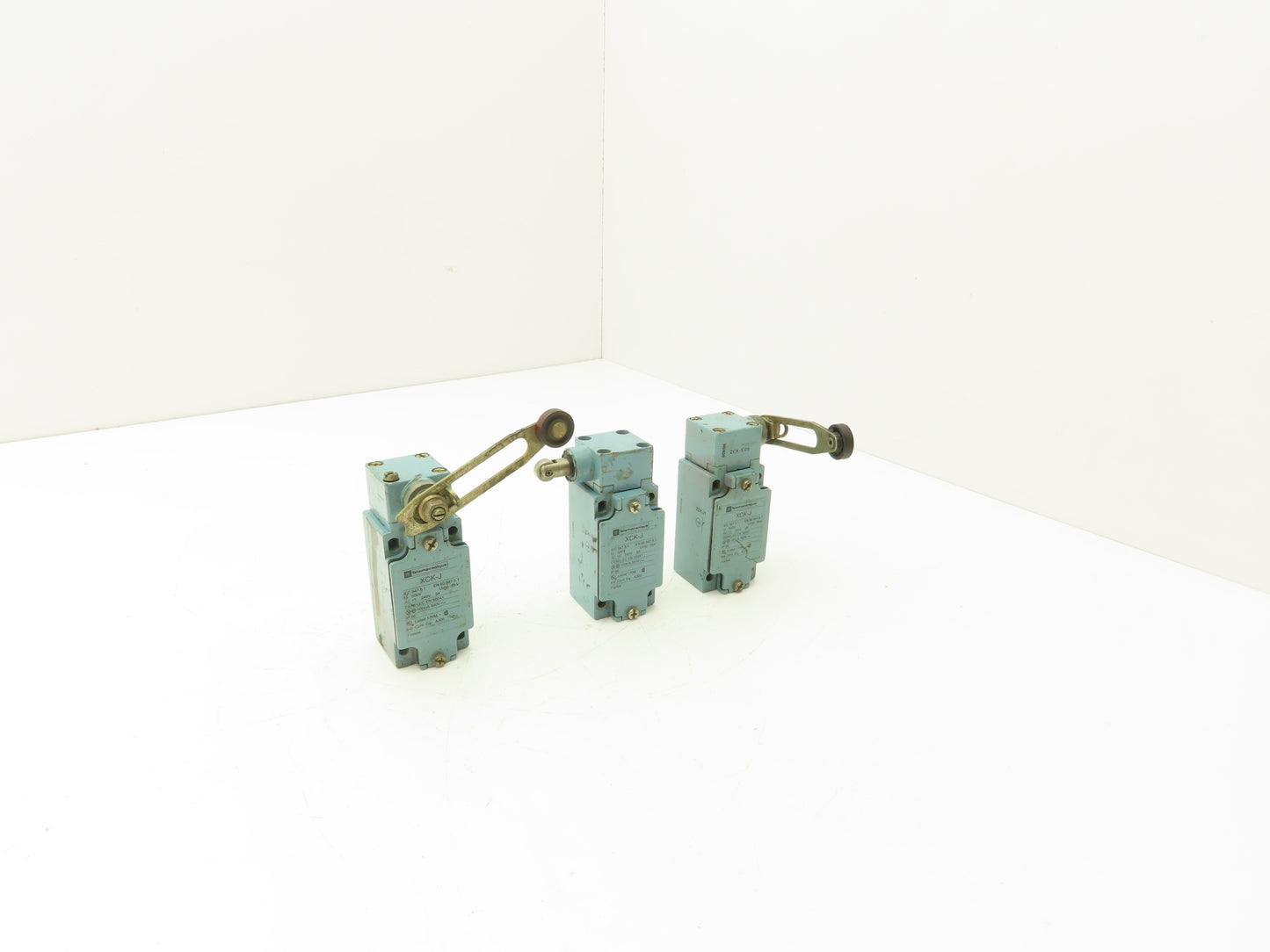 Telemecanique XCK-J Limit Switch Roller Arm ZCK-E05 Operator Head Mixed Lot of 3