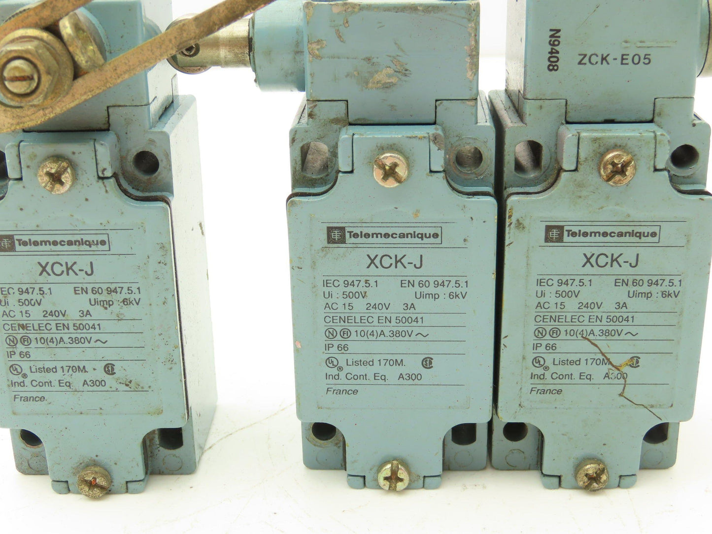 Telemecanique XCK-J Limit Switch Roller Arm ZCK-E05 Operator Head Mixed Lot of 3