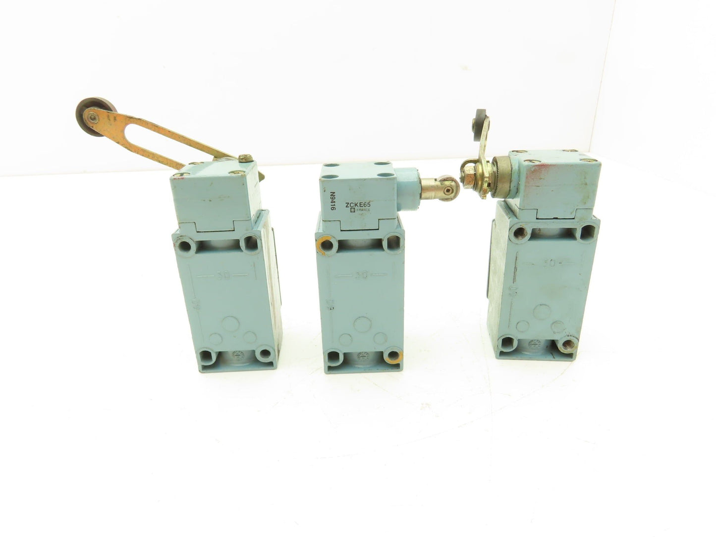 Telemecanique XCK-J Limit Switch Roller Arm ZCK-E05 Operator Head Mixed Lot of 3
