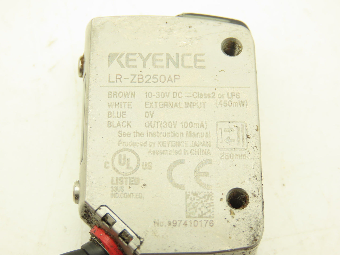 Keyence LR-ZB250AP CMOS Laser Sensor 10-30VDC Lot of 2