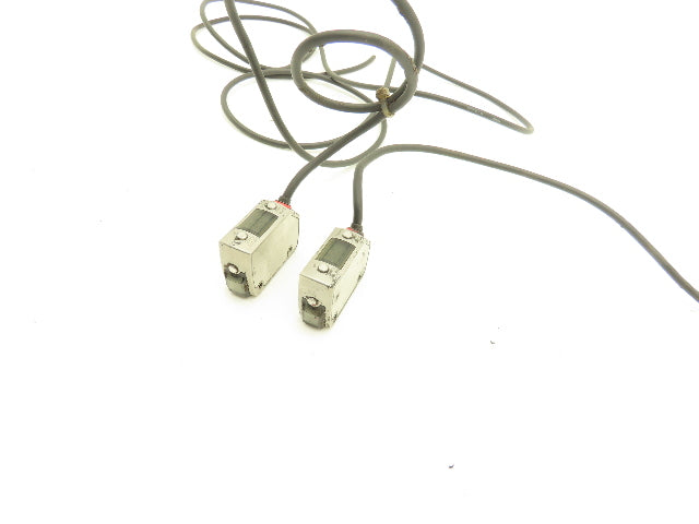 Keyence LR-ZB250AP CMOS Laser Sensor 10-30VDC Lot of 2