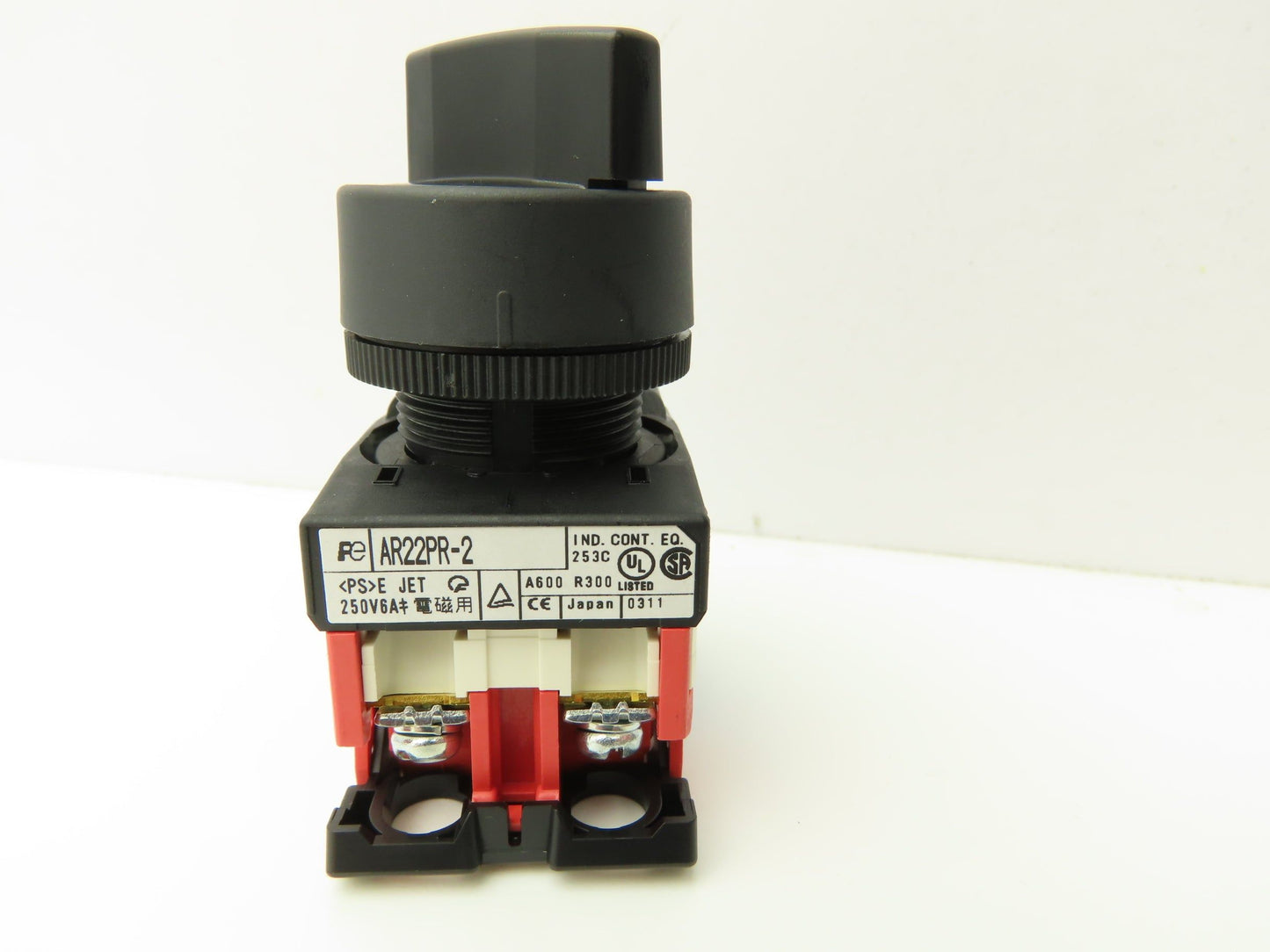 Fuji Electric Selector Switch 2-Position Maintained 22mm 250V 6A Lot of 5