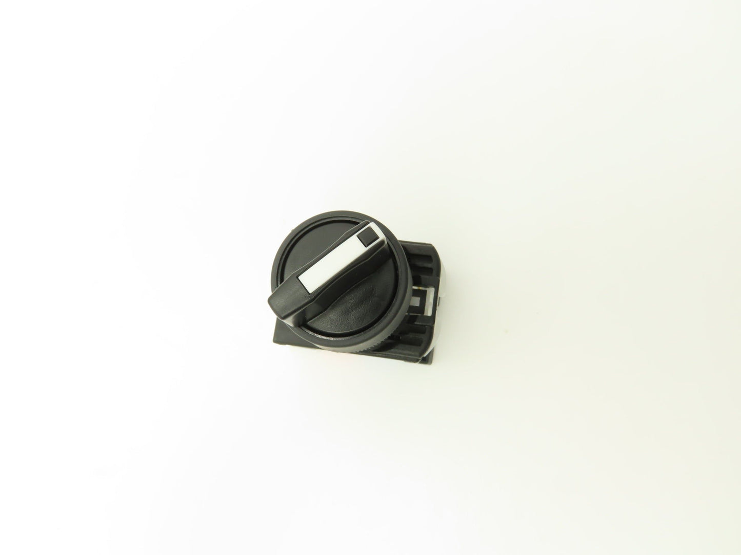 Fuji Electric Selector Switch 2-Position Maintained 22mm 250V 6A Lot of 5