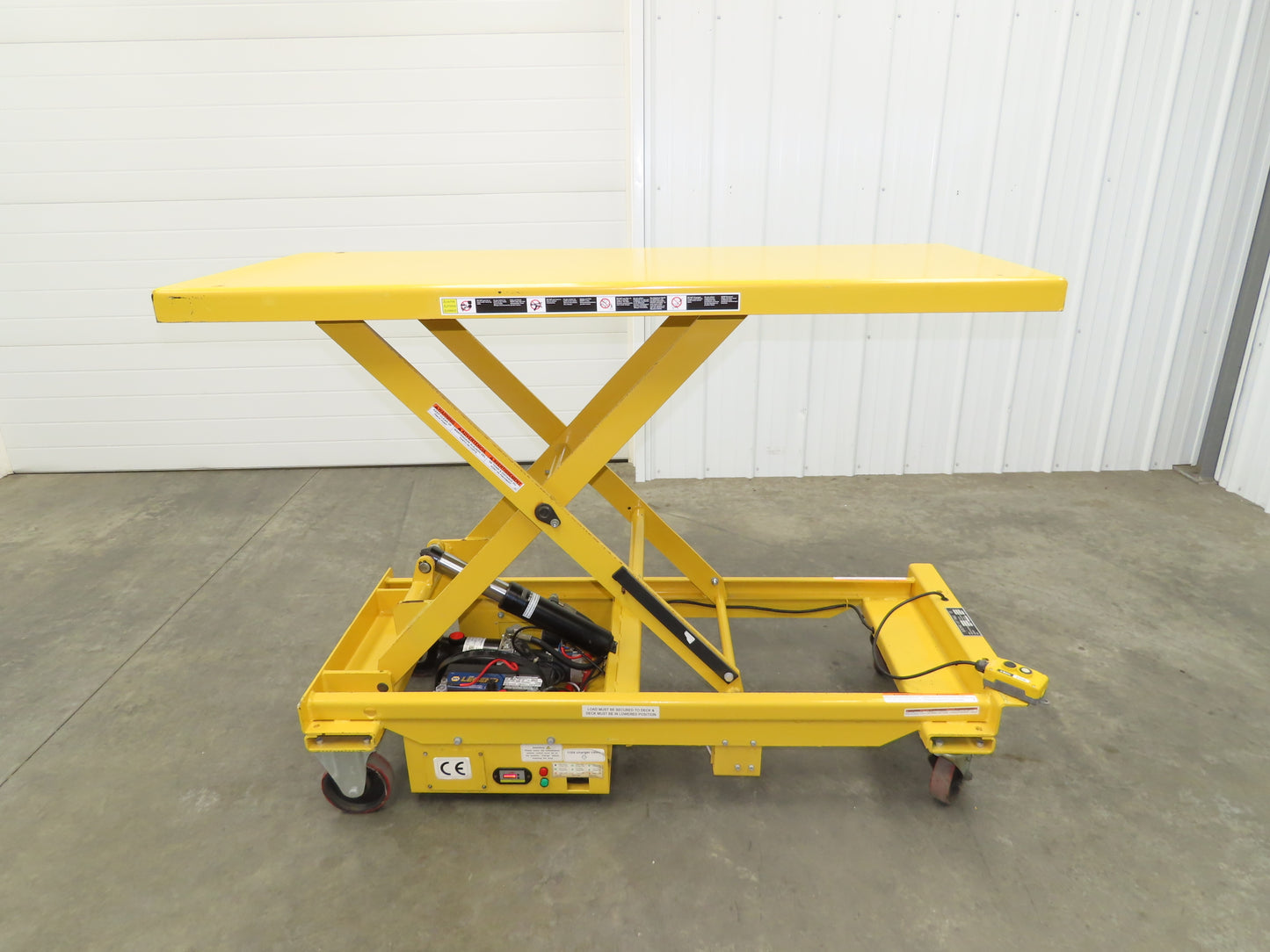 Vestil CART-1000-LD Hydraulic Elevating Lift Cart 1000Lbs 12V DC Powered