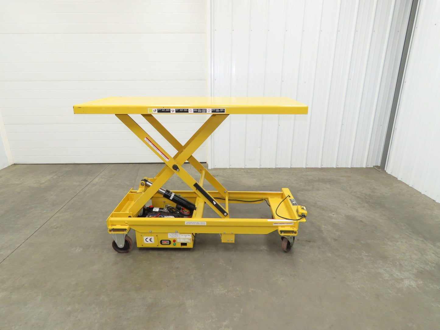 Vestil CART-1000-LD Hydraulic Elevating Lift Cart 1000Lbs 12V DC Powered