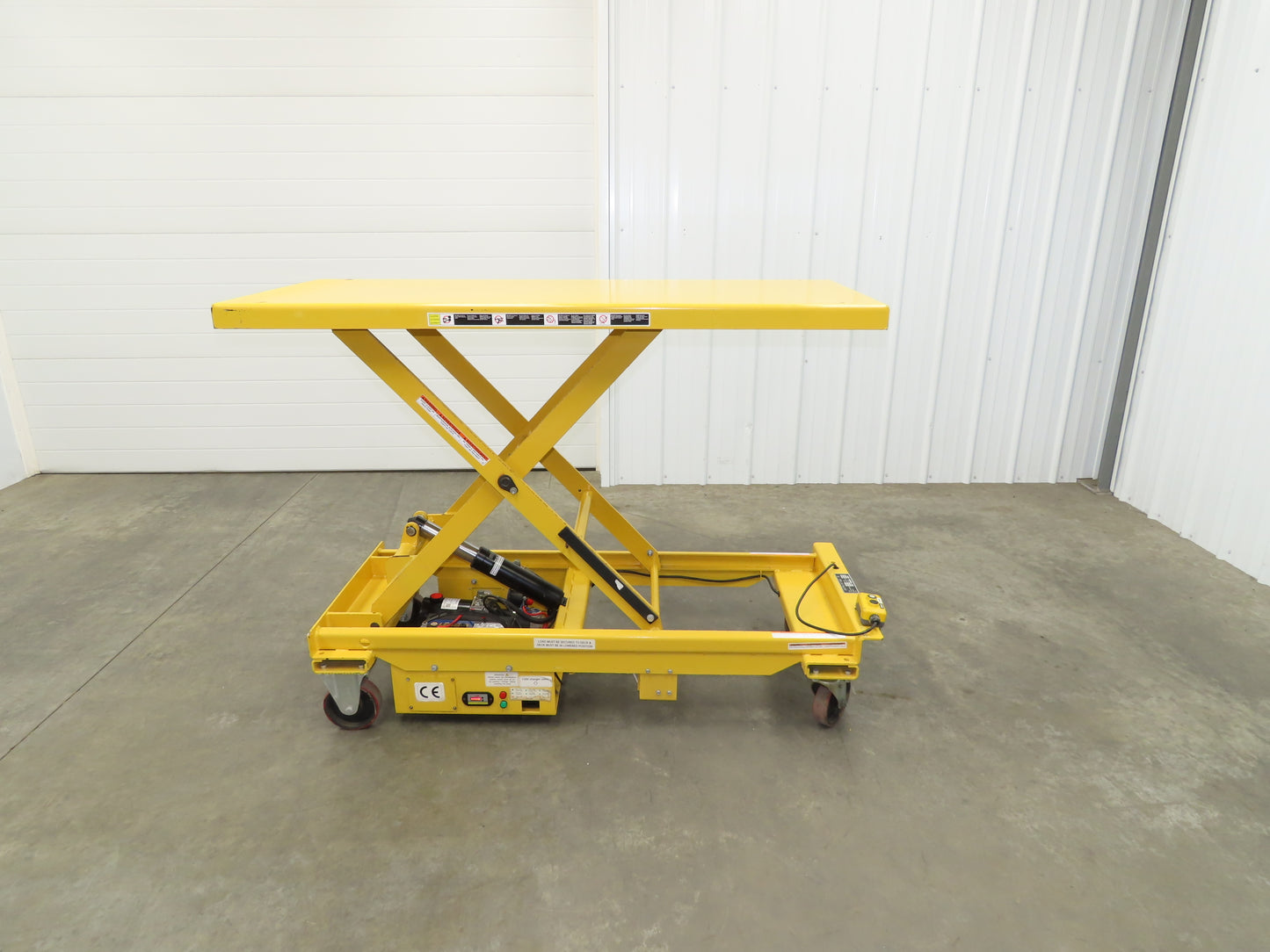 Vestil CART-1000-LD Hydraulic Elevating Lift Cart 1000Lbs 12V DC Powered