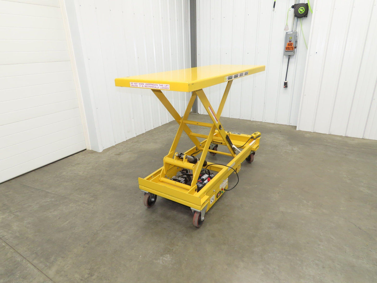 Vestil CART-1000-LD Hydraulic Elevating Lift Cart 1000Lbs 12V DC Powered