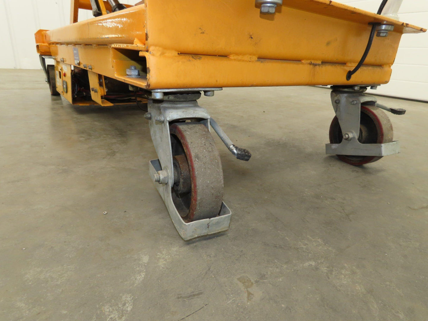 Vestil CART-1000-LD Hydraulic Elevating Lift Cart Table 1000Lbs 12VDC Mobile