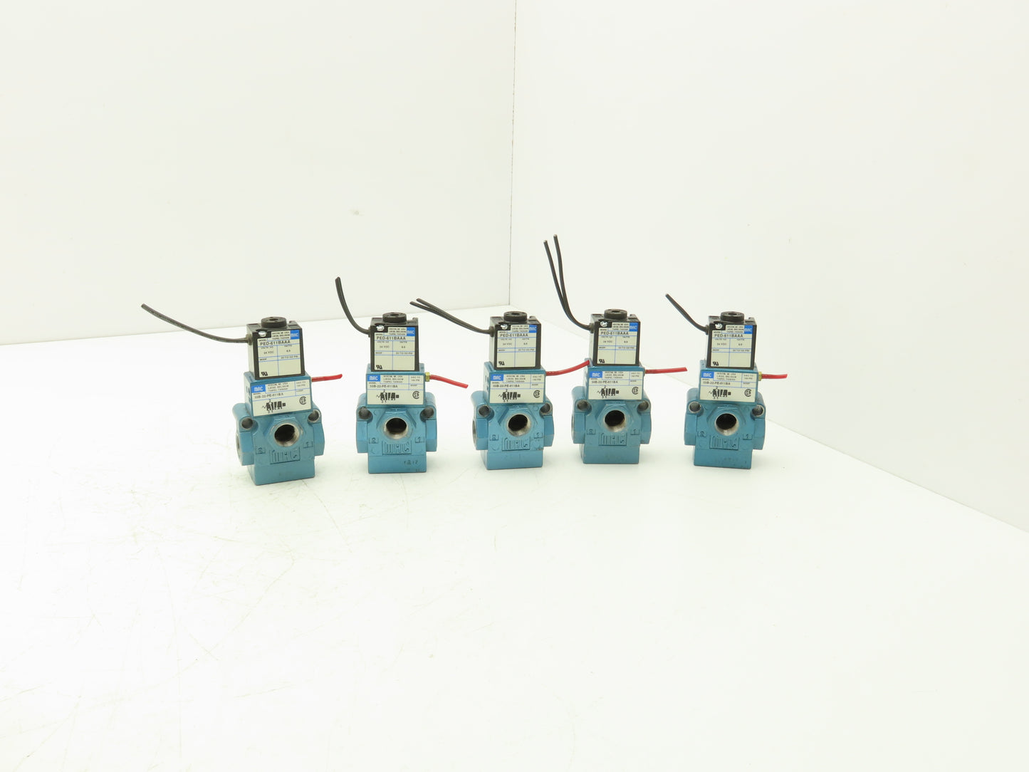 MAC PED-611BAAA Pneumatic Air Solenoid Valve 24VDC 3/8" NPT 30-150 psi Lot of 5