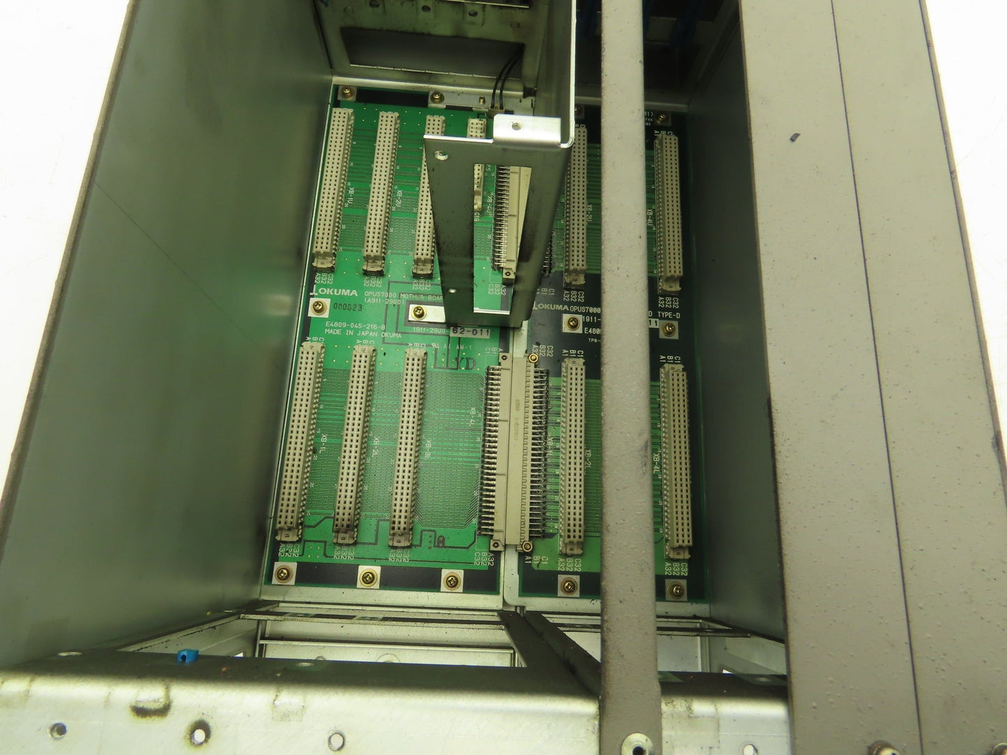 Okuma E1971-090-007 OPUS7000 Compact Rack Chassis