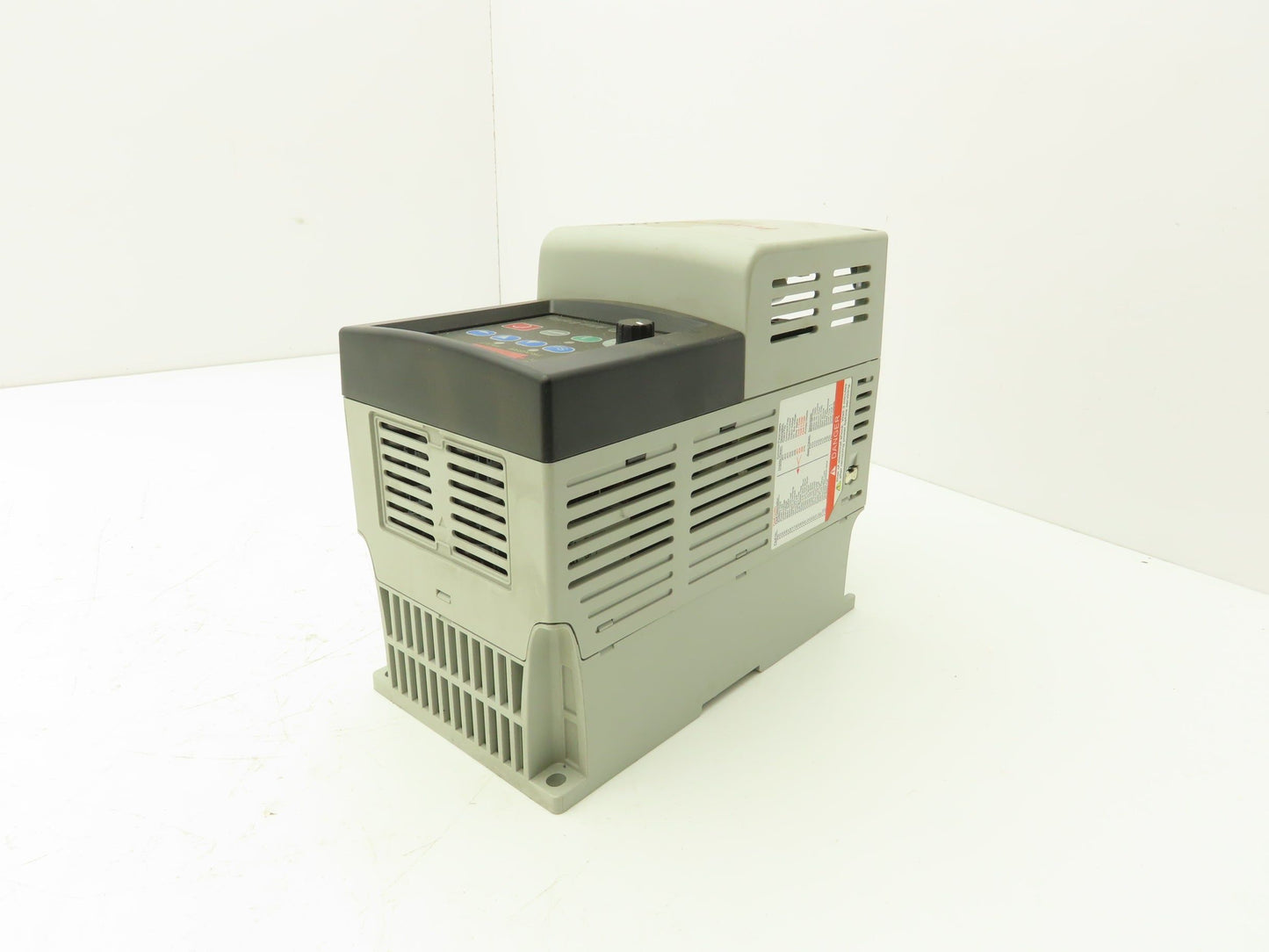Allen Bradley 22B-A5P0N114 PowerFlex 40 AC Drive Variable Speed VFD 1Hp 230V 1PH