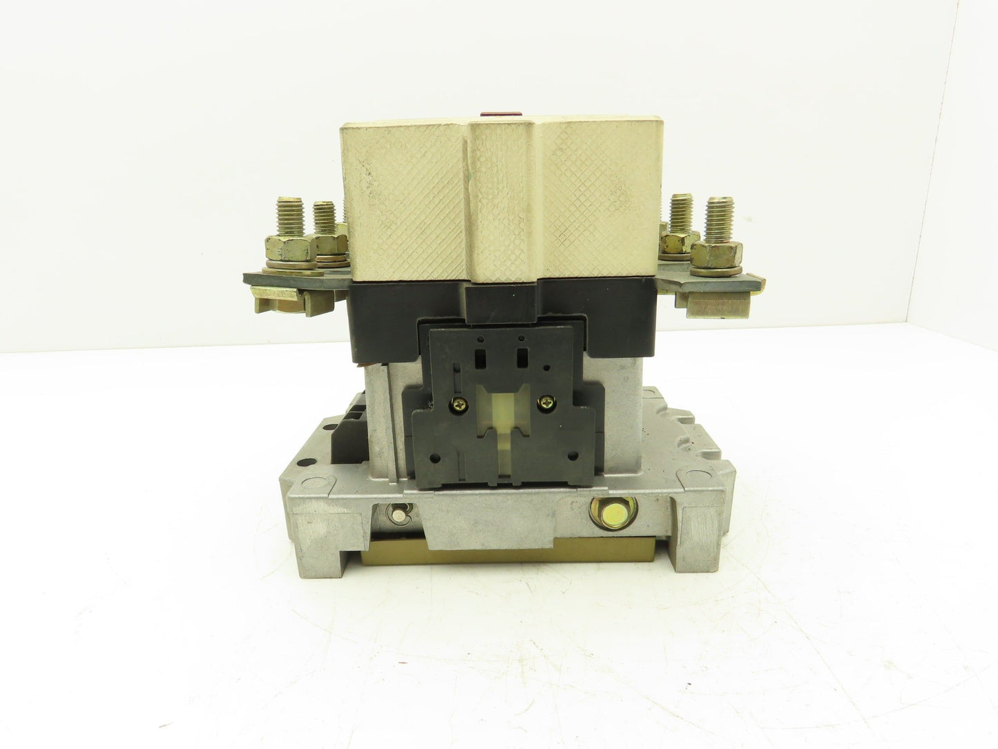 Fuji Electric 1NC5FO Motor Starter Contactor Size 5 200Hp 575V 3Ph Coil 240V