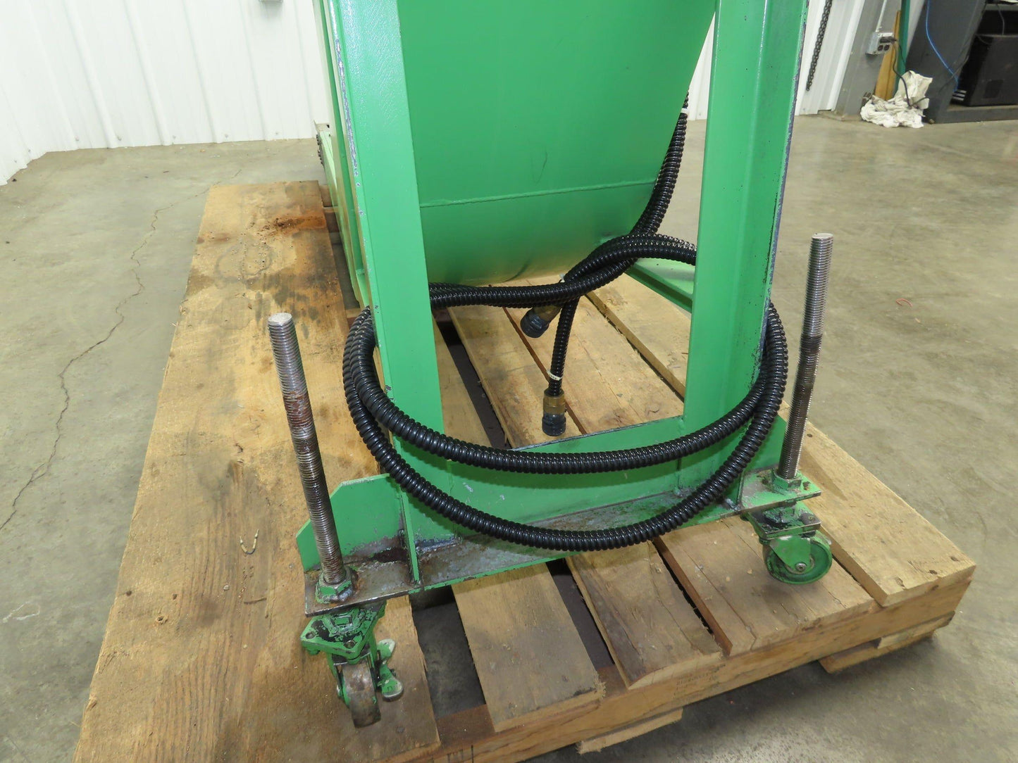 Tanaka Magnetic Chip Conveyor Scraper Chain w/Coolant Filter 14"W 112"L 220V 3PH
