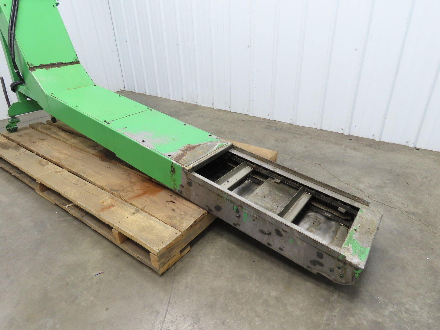 Tanaka Magnetic Chip Conveyor Scraper Chain w/Coolant Filter 14"W 112"L 220V 3PH