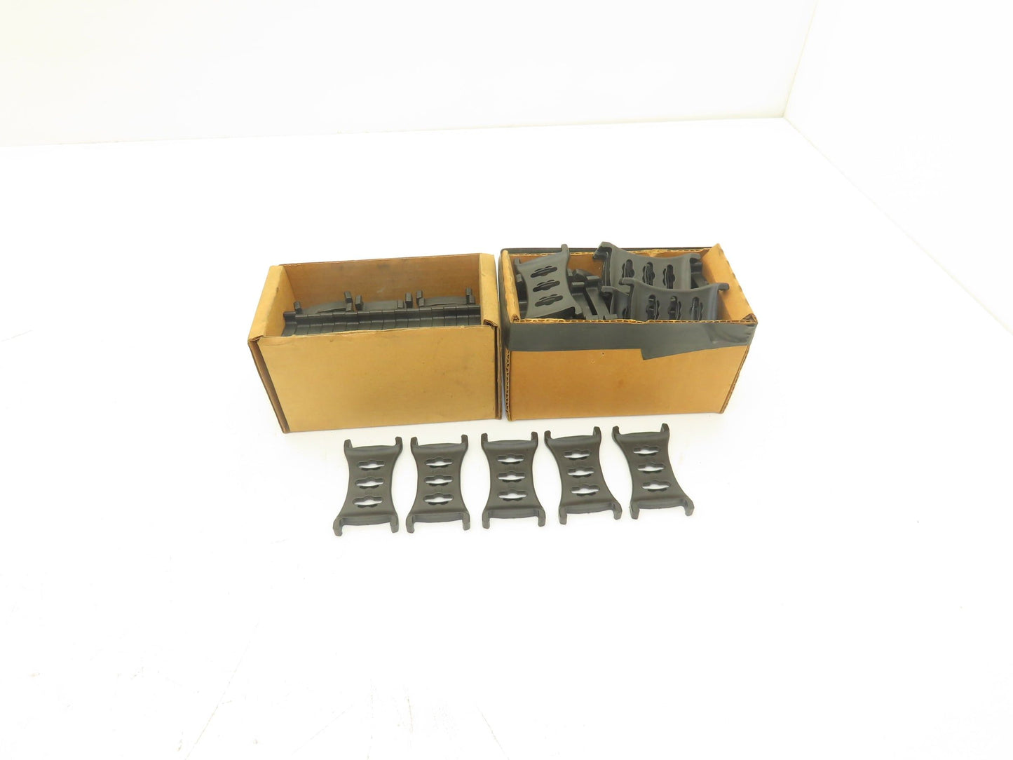 Igus 56.3/2.3 Vertical Separator 56.3/2.3 E-Chain Cable Wire Spacer Lot Of 55
