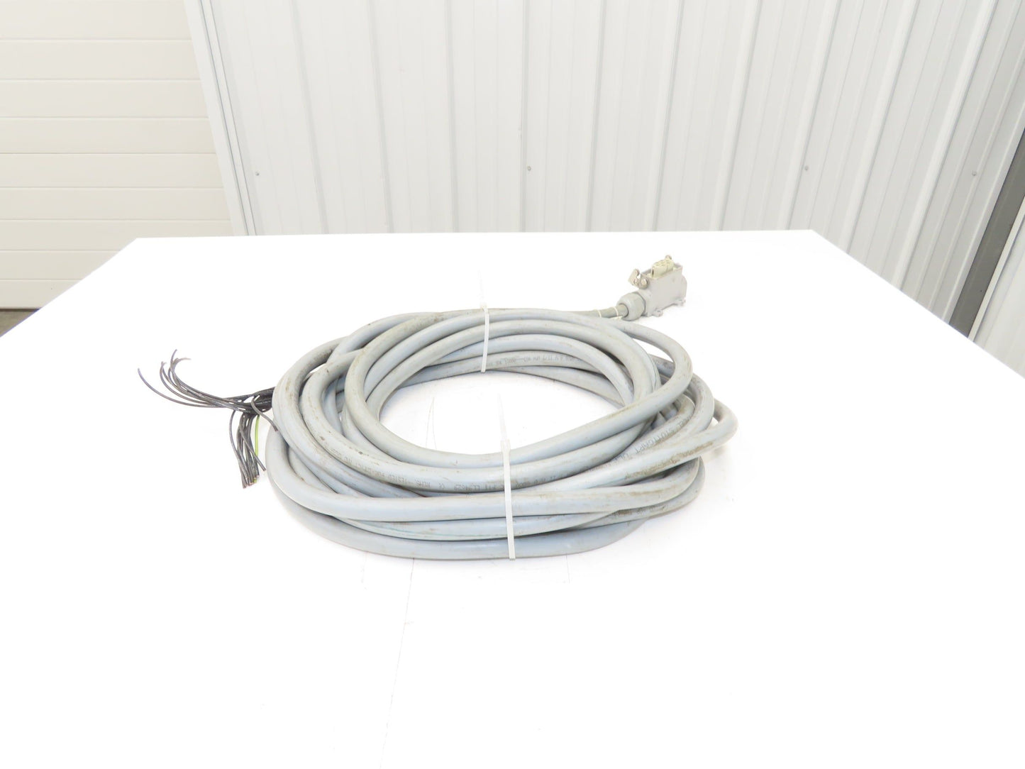 Lapp ILME 601618 Multi-Conductor 16AWG 18 Conductor 35' Cable 600V W/15 Pin Plug