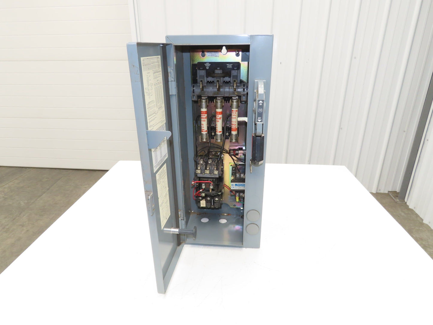 Allen Bradley 512 Combination Motor Starter 30A Disconnect 600V 3Ph 10Hp