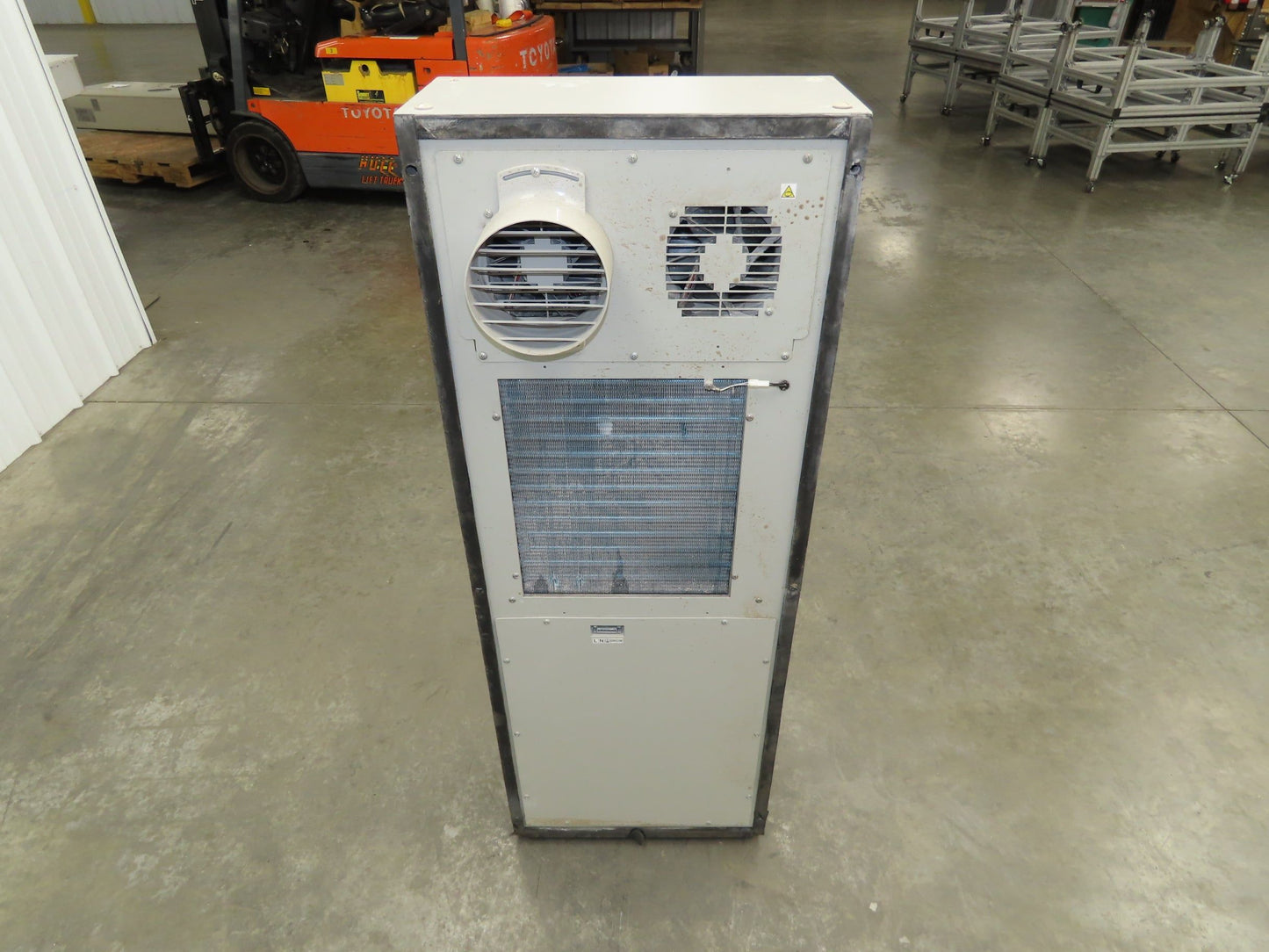 Apiste FA Cooler Electrical Enclosure AC Cooling Unit 230V 6.5A 1110W 1Ph