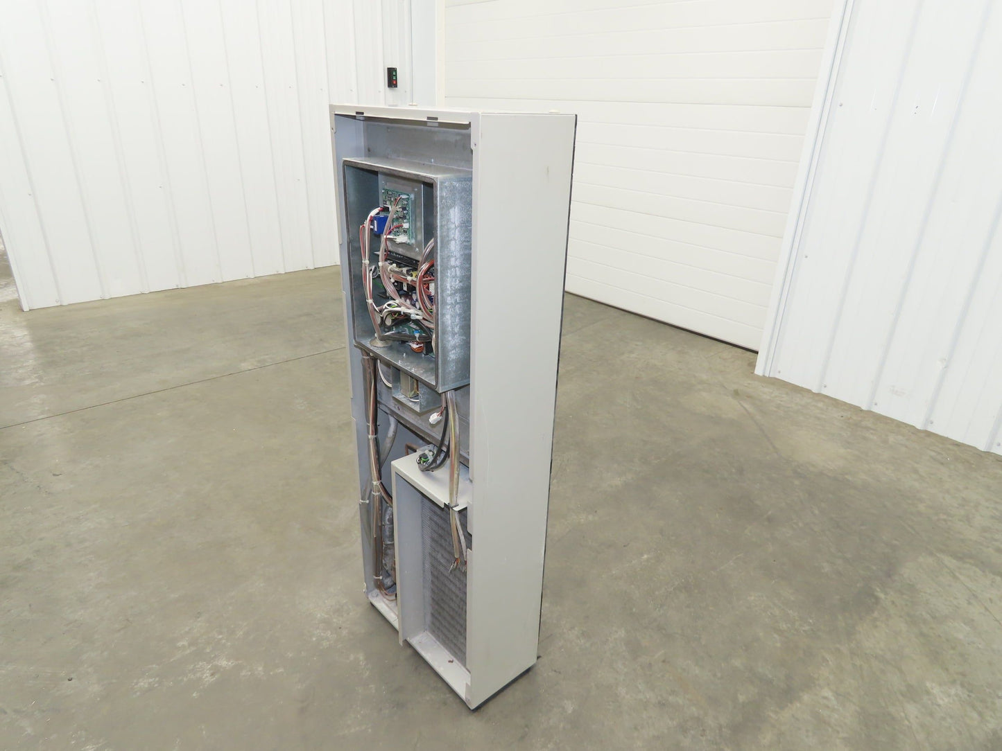 Apiste FA Cooler Electrical Enclosure AC Cooling Unit 230V 6.5A 1110W 1Ph