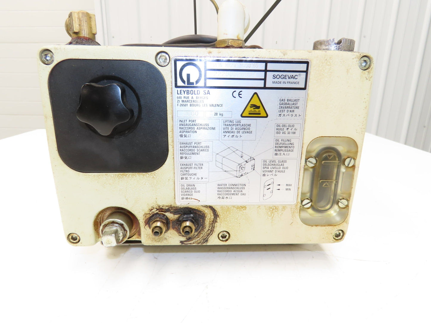 Leybold SV16 BR2W 9550165 Vacuum Pump 200V 1750rpm 50/60Hz