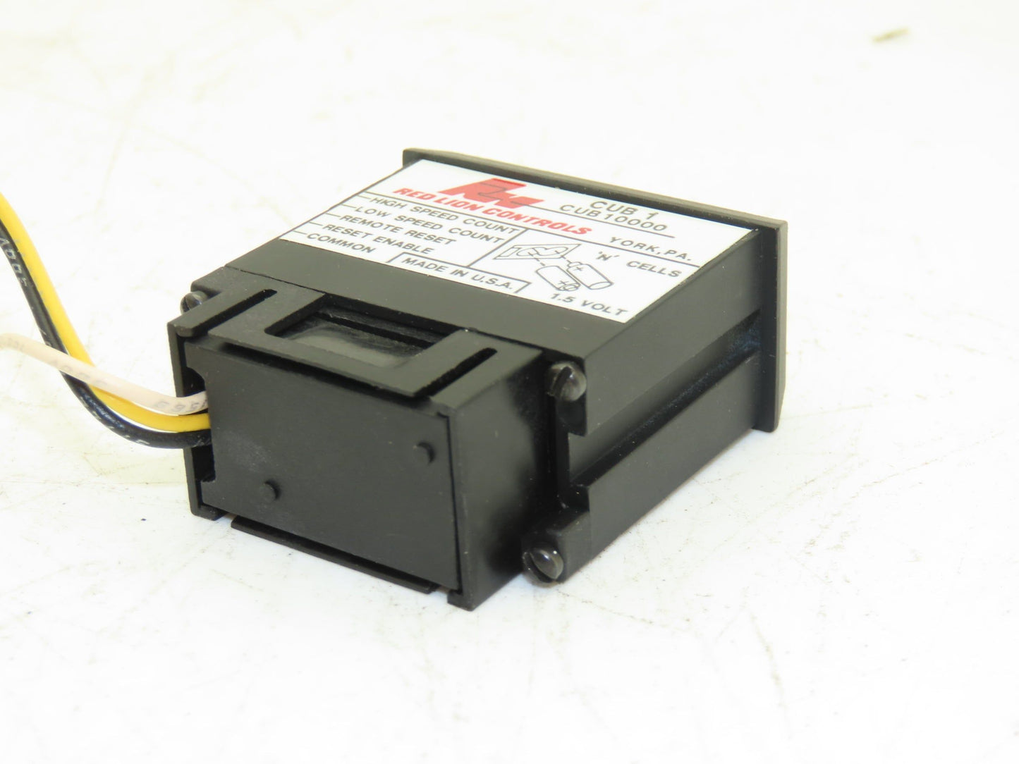 Red Lion CUB10000 Counter 6-Digit 3VDC Panel Mount 67.3x33mm IP66 50Hz/5kHz