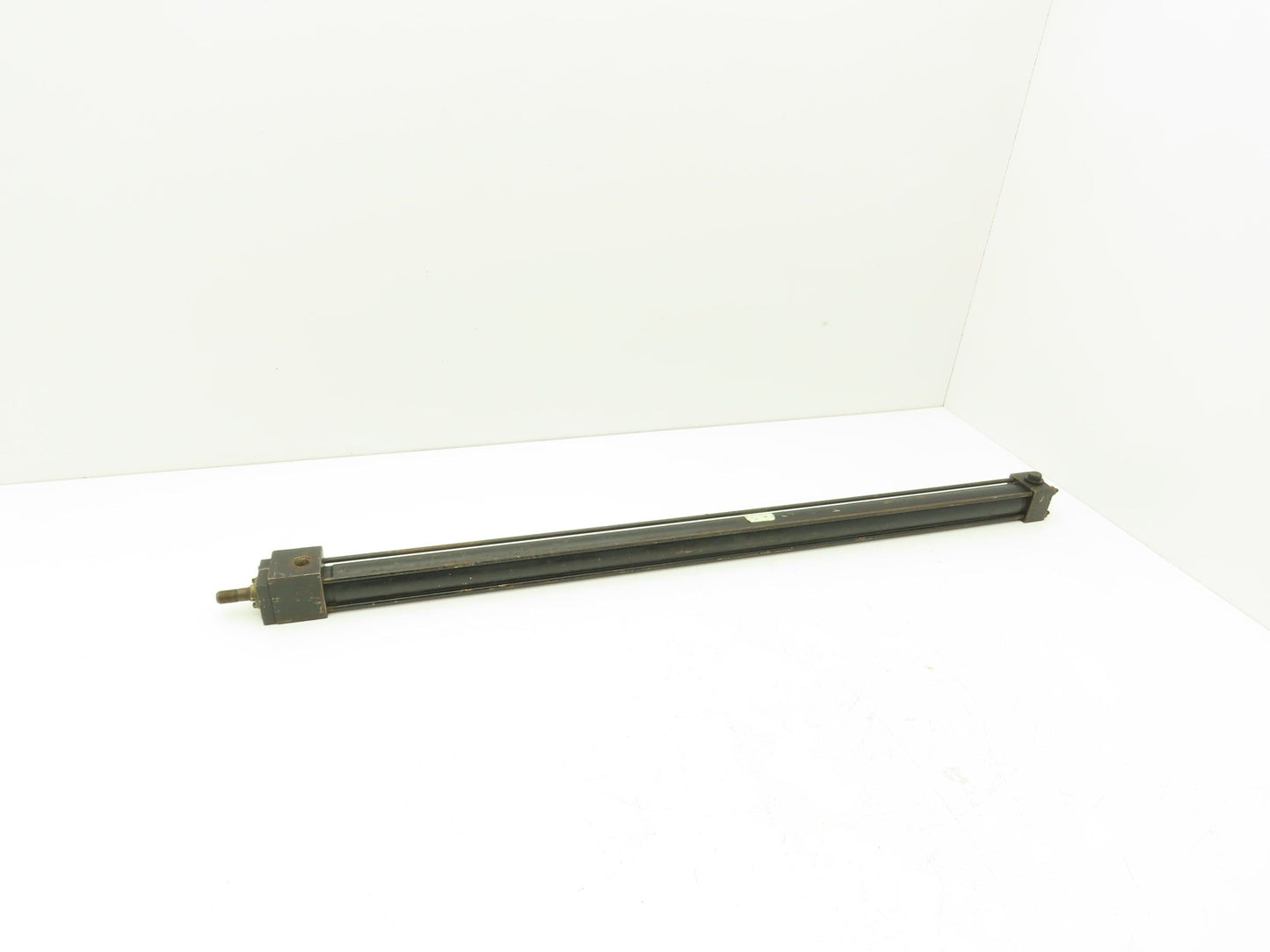 Parker TB3L Hydraulic Cylinder 1" bore 25.5" Stroke 1900psi