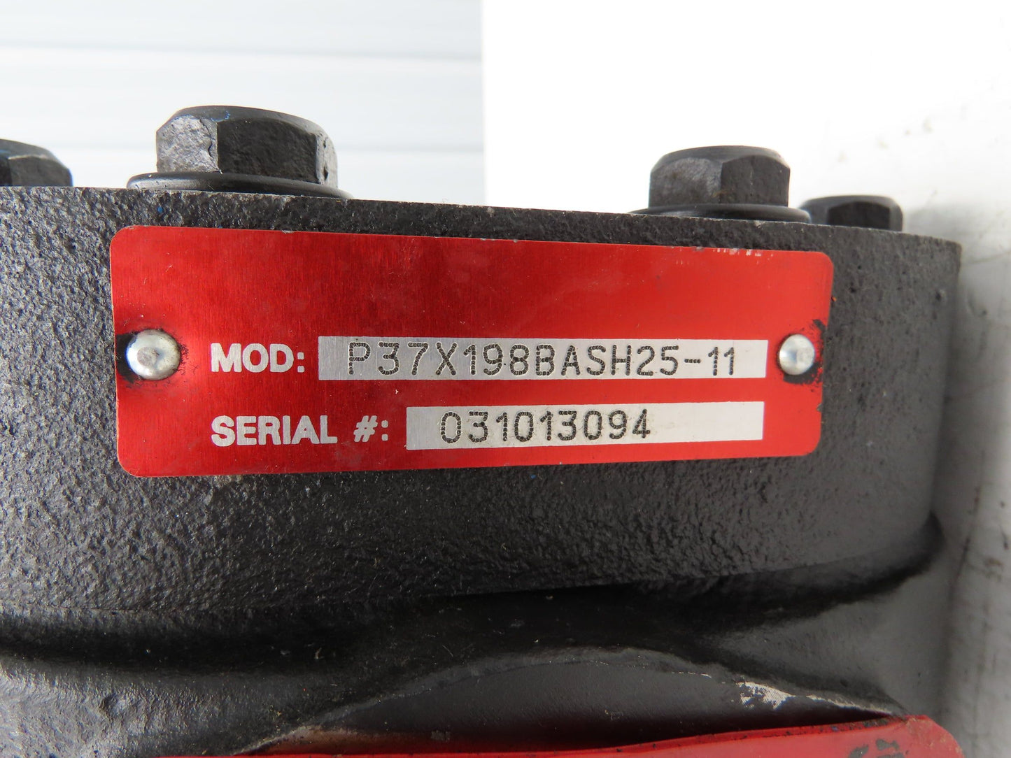 P37X198BASH25-11 Hydraulic Gear Pump Flange Mount 2" Intake & Output