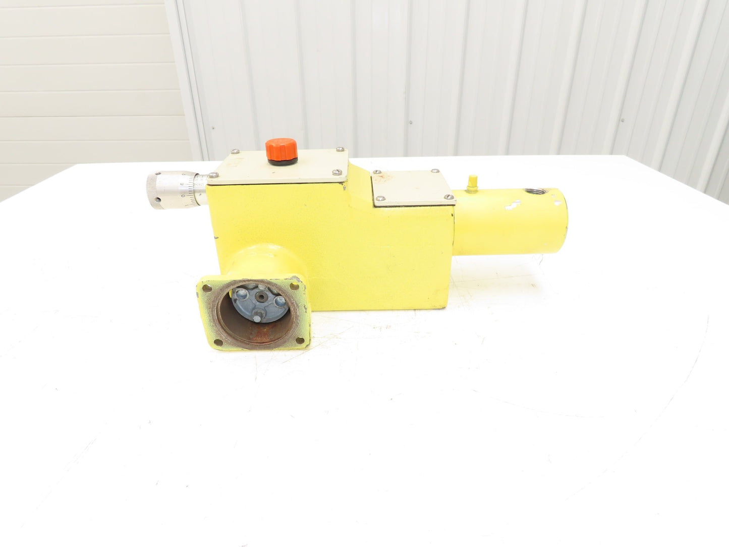Milton Roy MDP15A07C1M32A Milroyal Metering Pump 4.1 GPH 1000 PSI