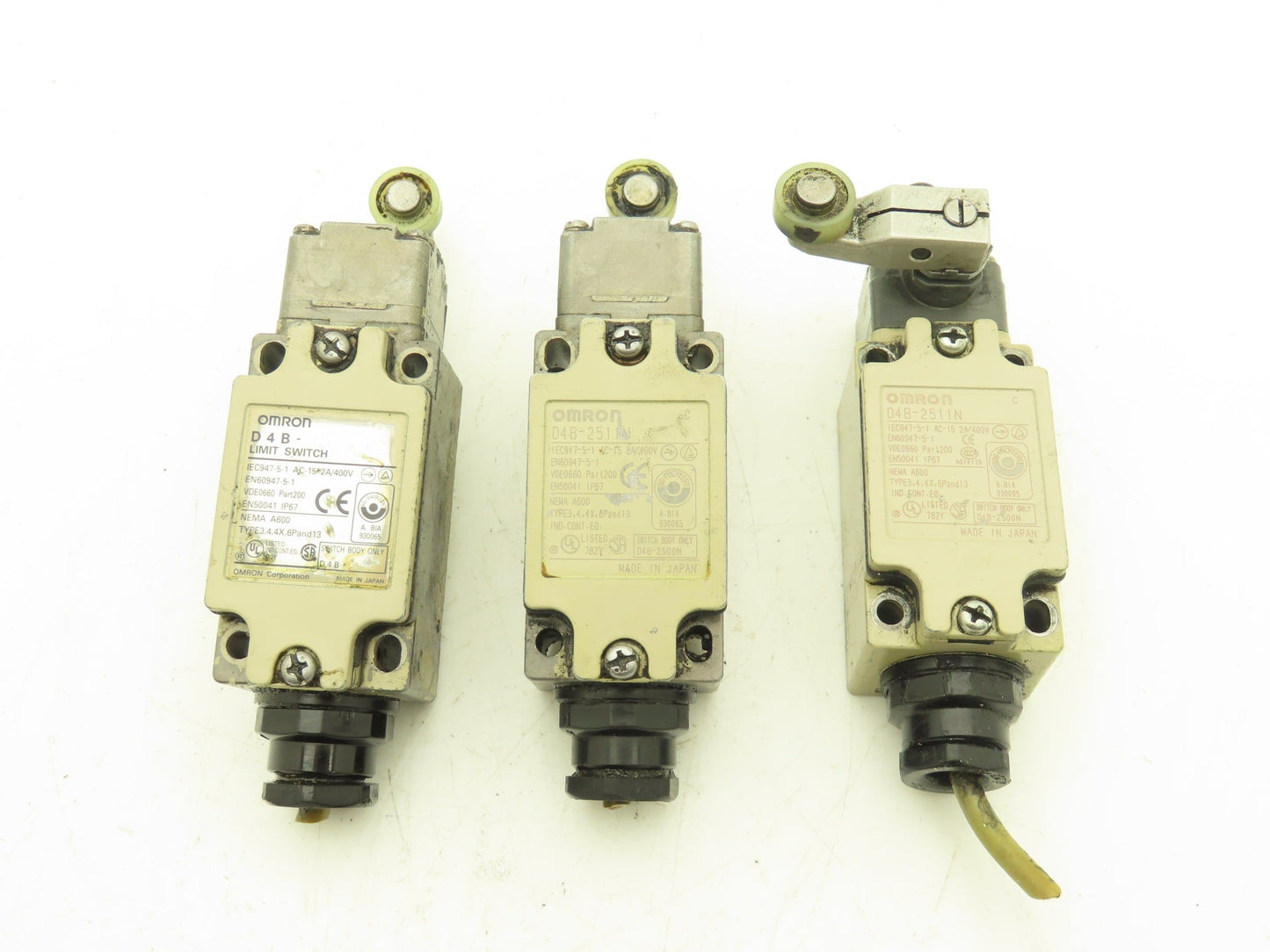 Omron D4B-2511N Roller Rocker Limit Switch IP67 400V 2A Lot of 3