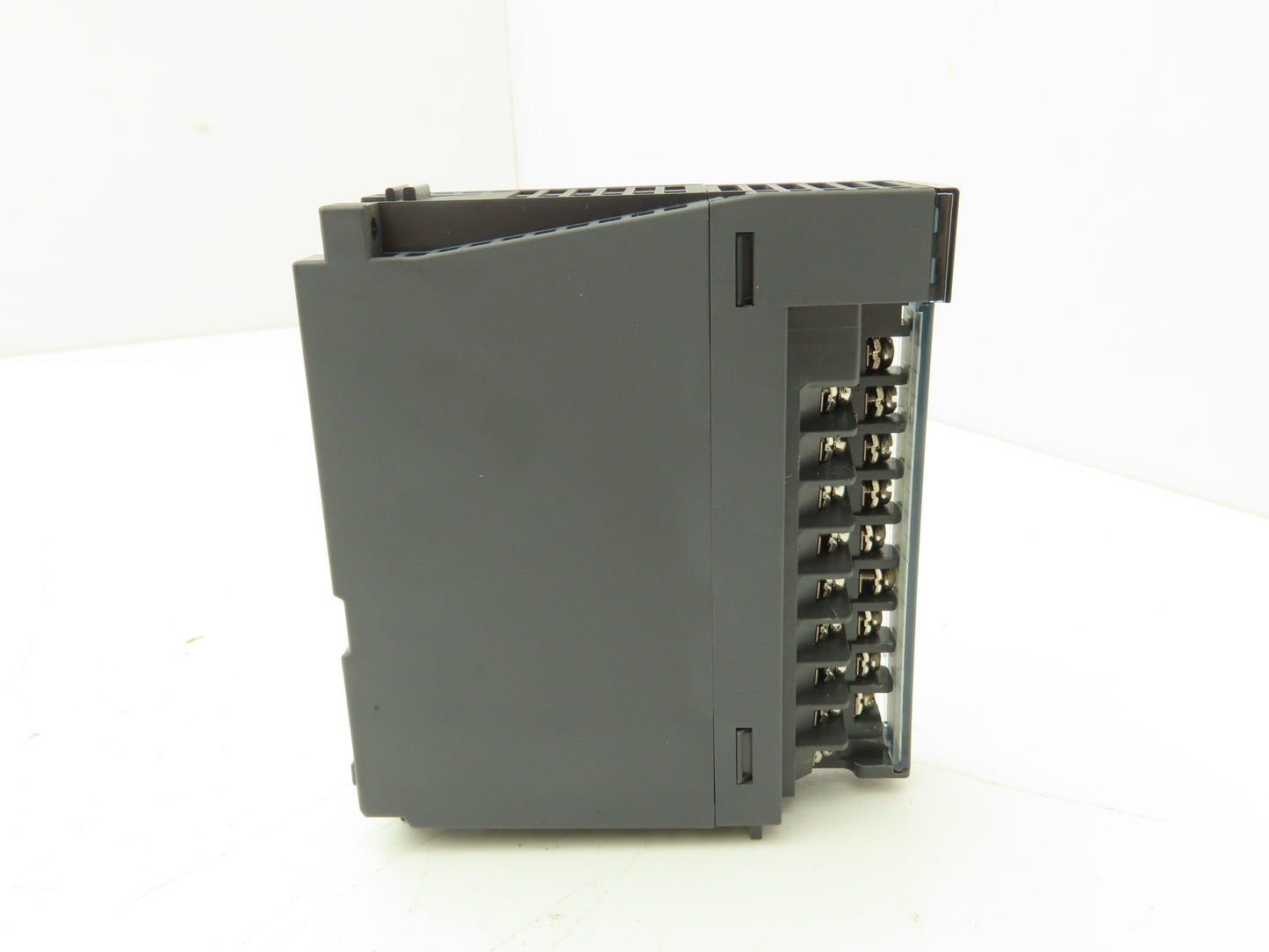 Mitsubishi Q68ADV Melsec-Q A/D Converter Unit -10~10V 15VDC 30mA 5VDC 0.64A