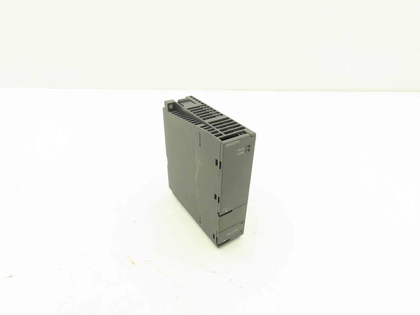 Mitsubishi Q00CPU Melsec-Q Universal Programmable Logic Controller 8kstep