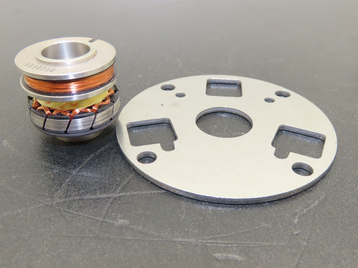 Tyco V23401-T2109-C302 Motor Encoder Resolver Rotary Encoder