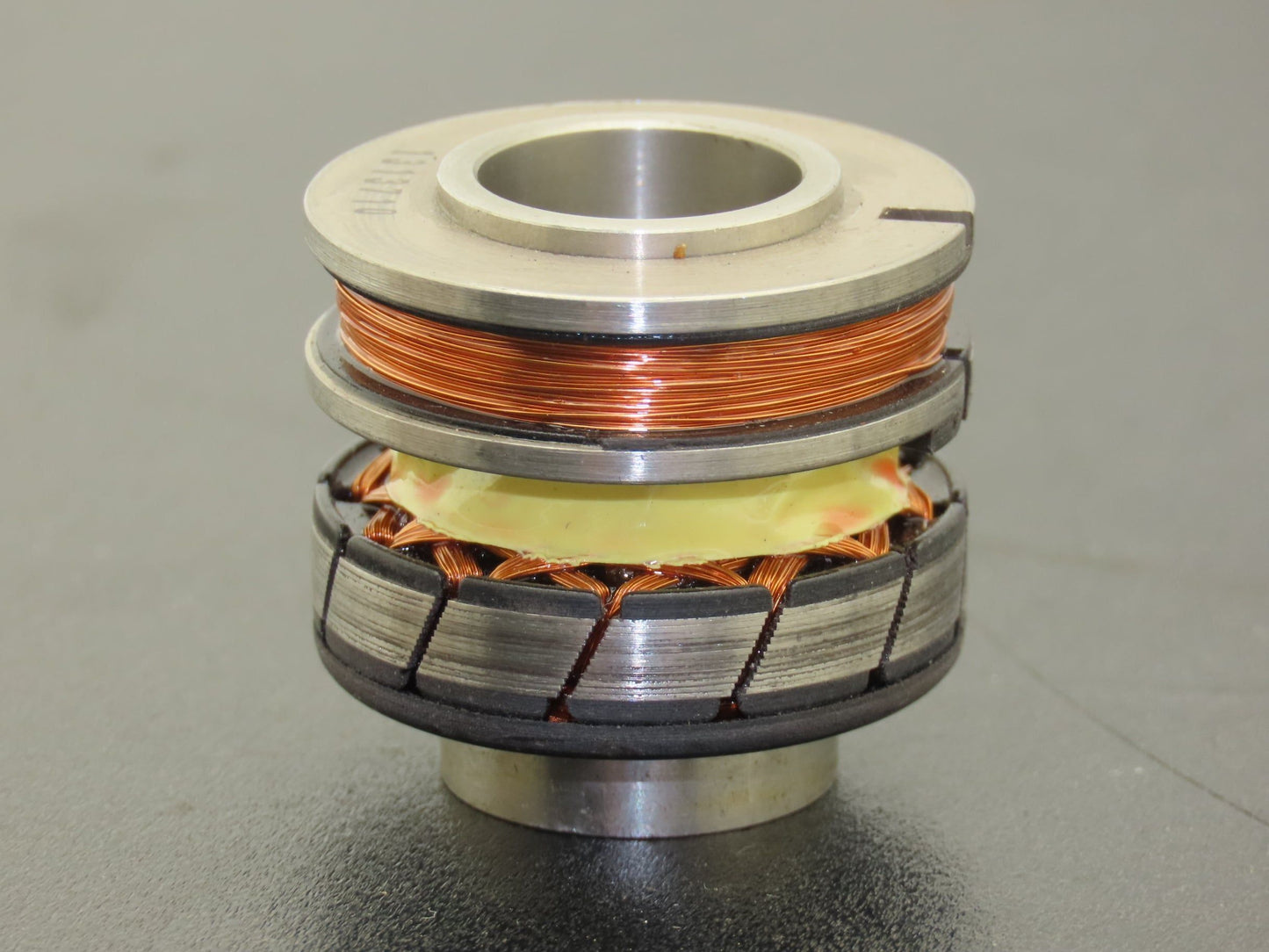 Tyco V23401-T2109-C302 Motor Encoder Resolver Rotary Encoder