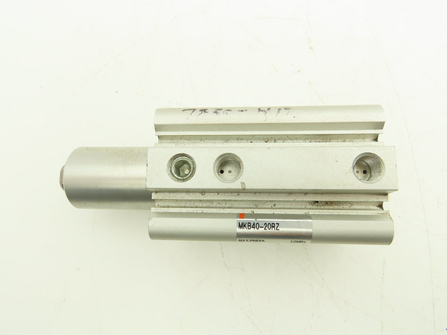 SMC MKB40-20RZ Pneumatic Rotary Clamp Cylinder 40mm Bore 20mm Stroke