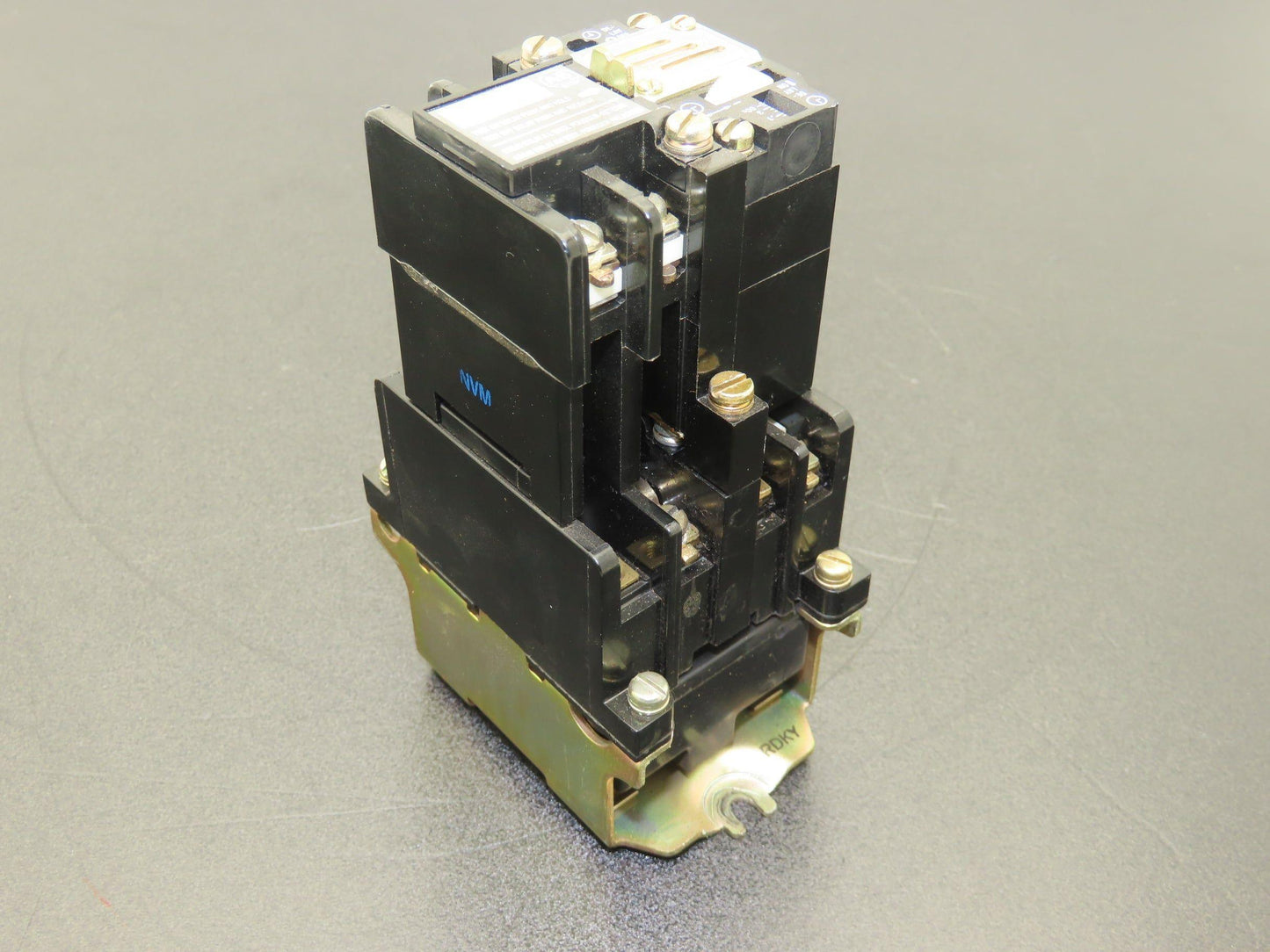 Allen Bradley 700-NT210X31 Pneumatic Time Delay Relay Complete Assembly Ser C