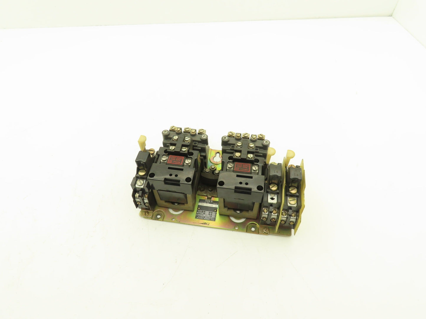 Allen Bradley 705-AOD4466 Reversing Motor Starter Sz 0 5Hp 575V 3Ph Coil 120VAC