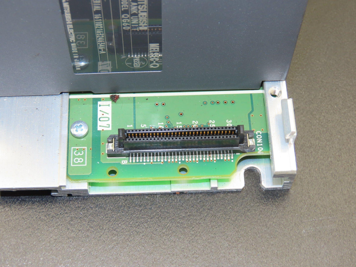 Mitsubishi Electric Q38B Melsec PLC Backplane Rack Power Supply Module 8 Slot