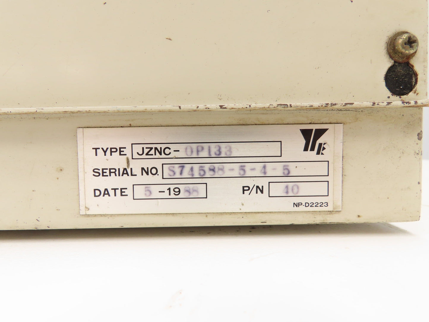 Yasnac JZNC-0P133 Operator Interface with Keyboard and CRT Monitor Panel