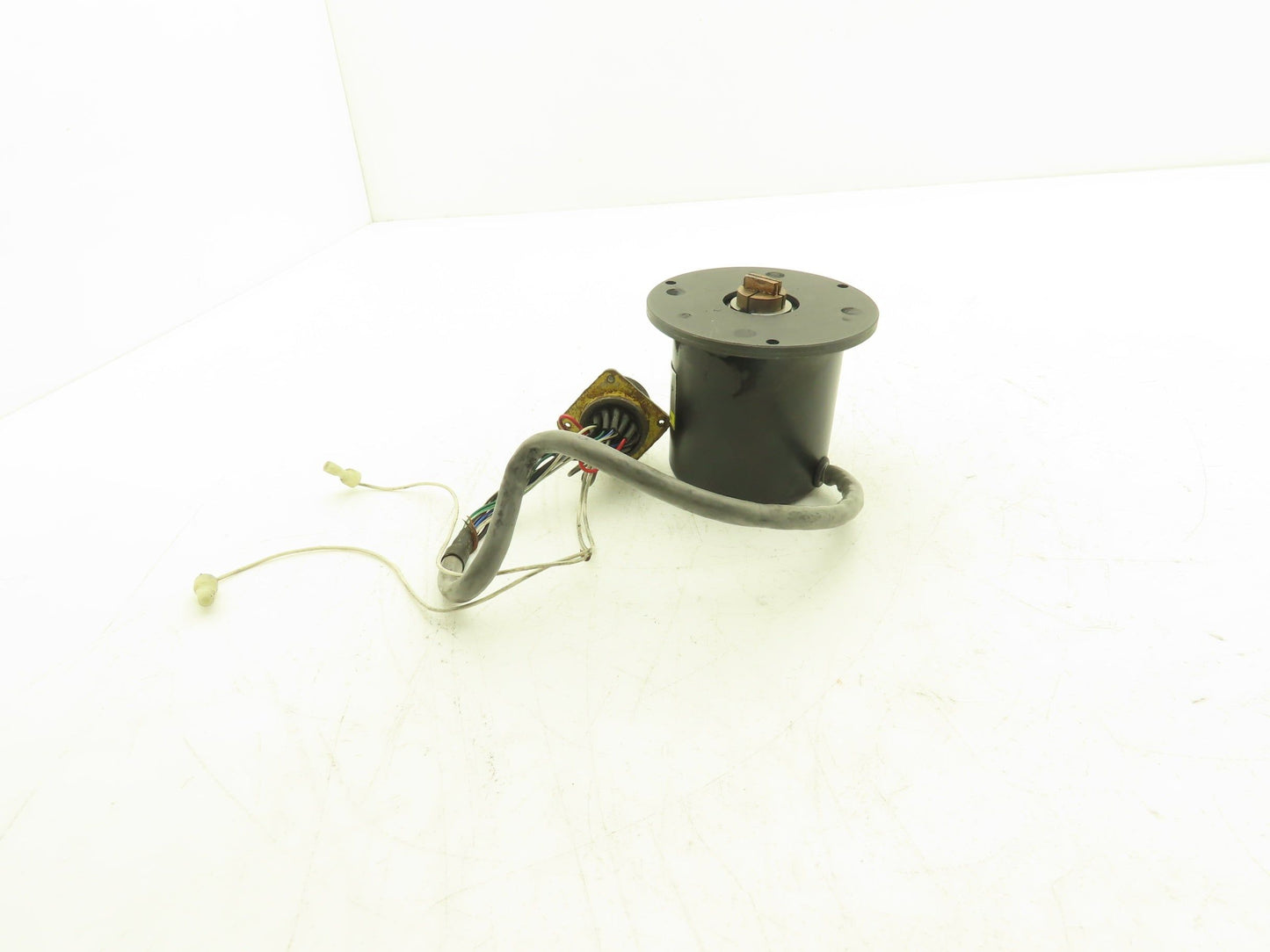 Fanuc A860-0300-T001 Encoder 2000P Pulse Coder