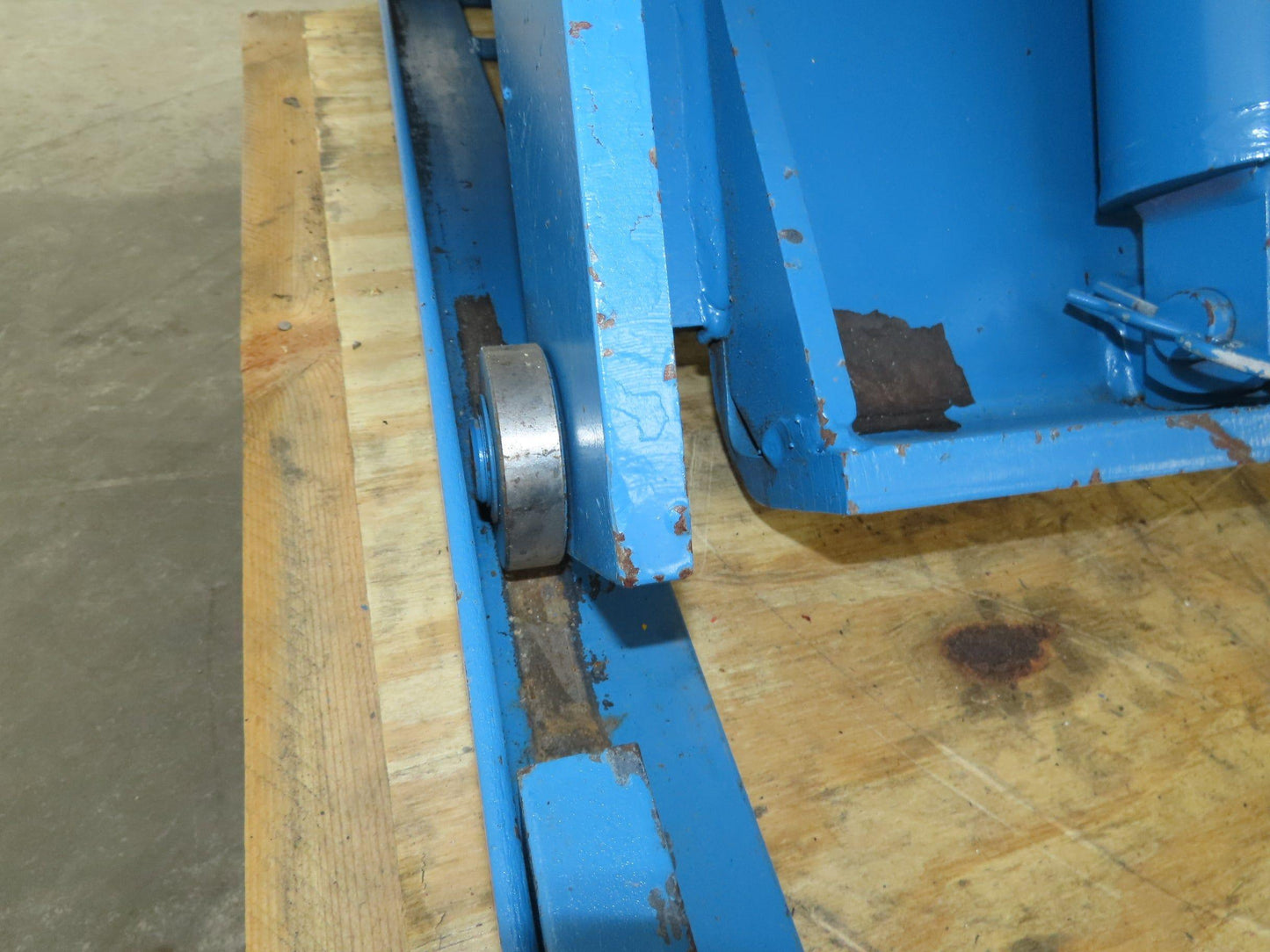 Bishamon Optimus Hydraulic Lift Table 2500lbs 36" Travel 24x48" Top 3Ph