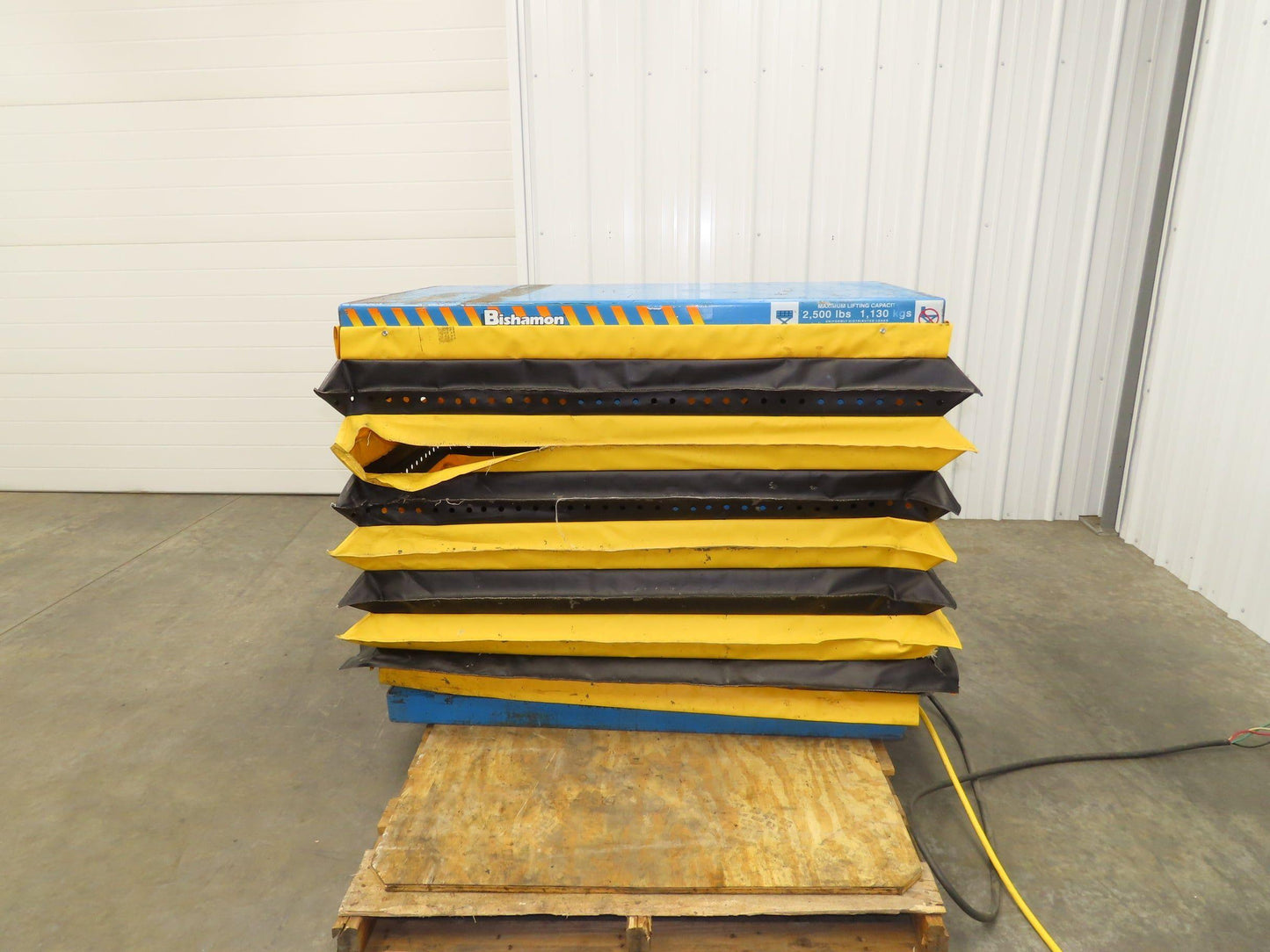 Bishamon Optimus Hydraulic Lift Table 2500lbs 36" Travel 24x48" Top 3Ph