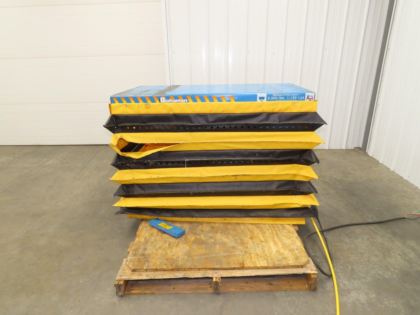 Bishamon Optimus Hydraulic Lift Table 2500lbs 36" Travel 24x48" Top 3Ph