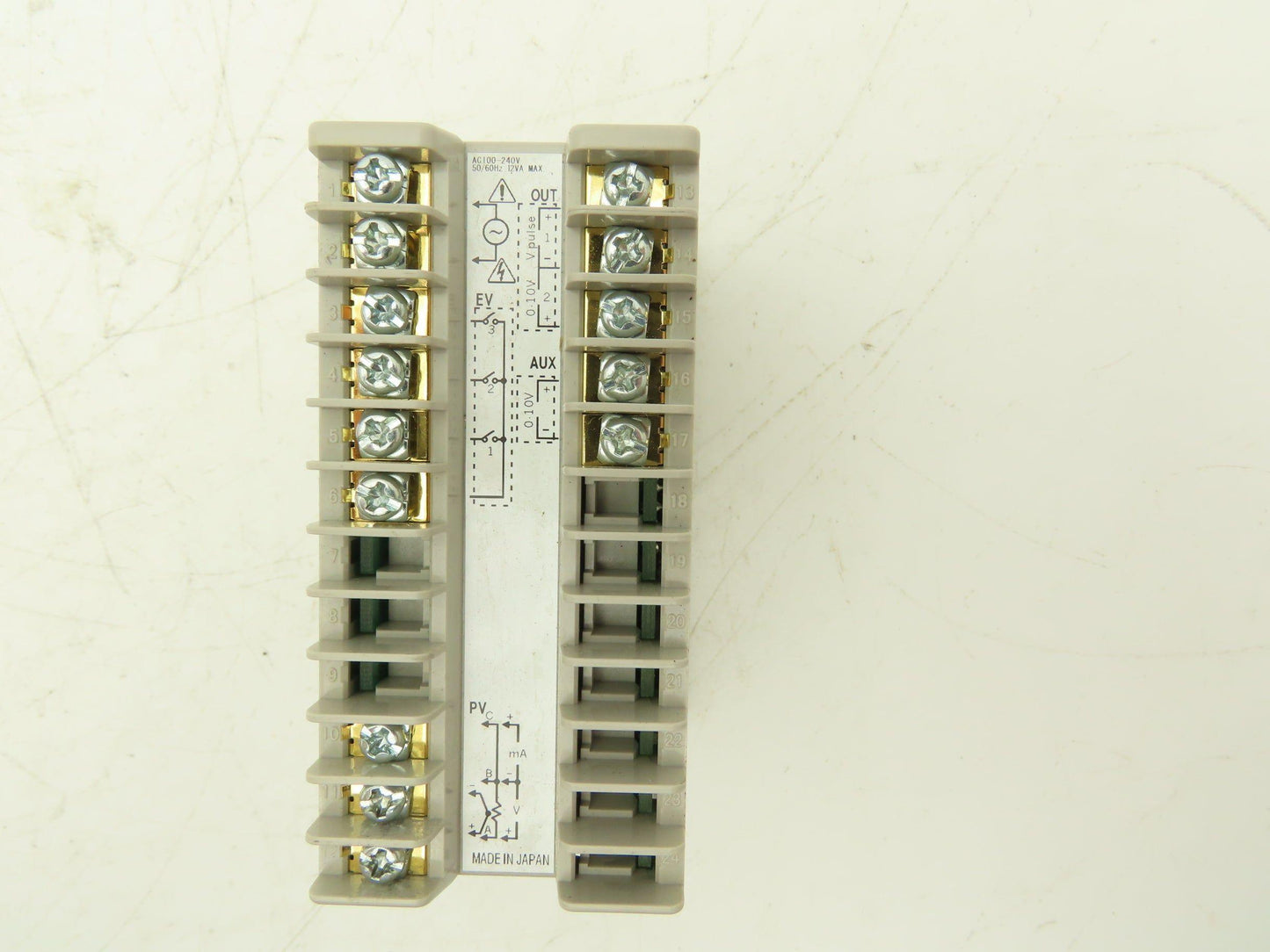 Azbil SDC35 Digital Temperature Controller Single Loop High Accuracy High Speed
