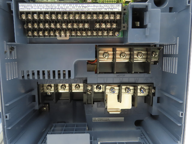 Fuji Electric FRN22VG1S-2J Frenic-VG VFD AC Drive 3Ph 230V 90A 500Hz 30Hp 34kVA