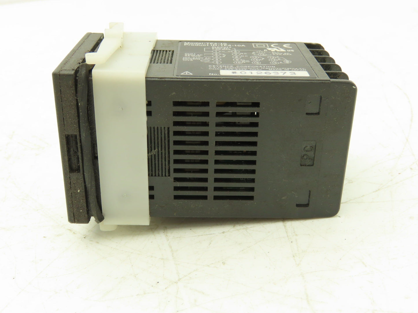 Keyence TF4-10 Temperature Controller 120/240VAC 1Ph In