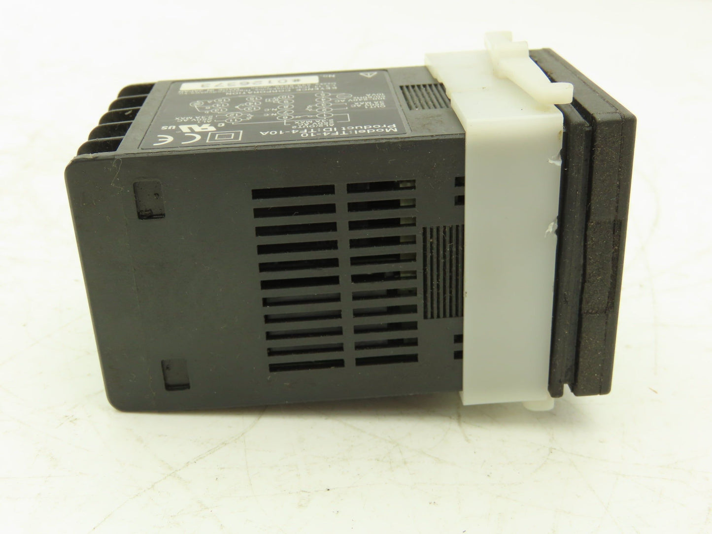 Keyence TF4-10 Temperature Controller 120/240VAC 1Ph In